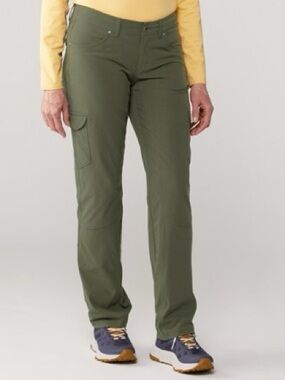 Kuhl Freeflex Roll Up Pants in Moss Green size 8 women’s